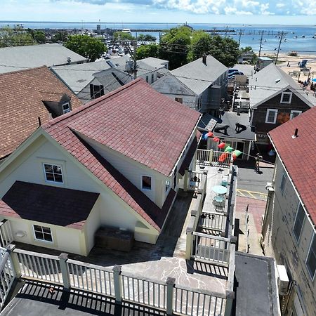 Апартаменты Center Of Town Steps Away Private Deck Провинстаун Экстерьер фото