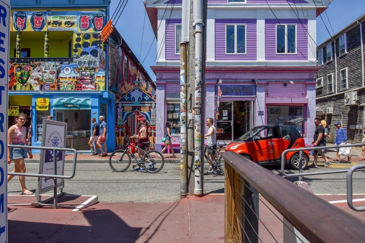 Апартаменты Center Of Town Steps Away Private Deck Провинстаун Экстерьер фото